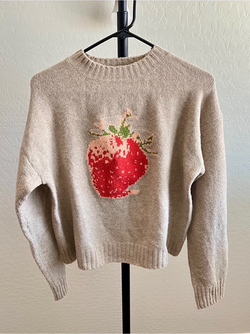 Commense Crew Neck Strawberry Knit Warm Pullover Sweater